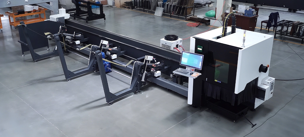 V12 High-Speed Tube Laser Cutting Machine (2).webp